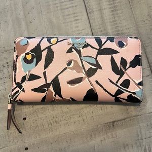 Kate Spade Zip Closure Wallet